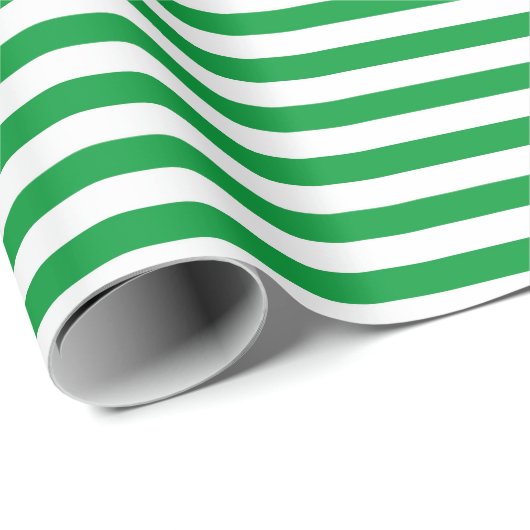 Groene en witte  dunne strepen cadeaupapier (Rol Hoek)