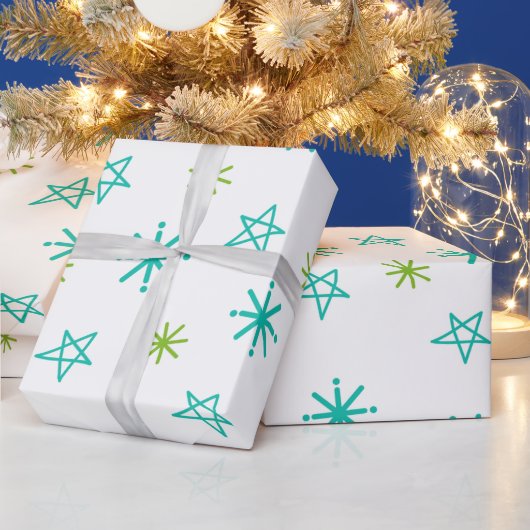 Groene en witte feestelijke sterren Moderne Kerstm Cadeaupapier (Feestdagen)