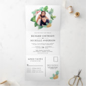 Groene en witte palmbladeren krans foto bruiloft drieluik uitnodiging (Binnen)