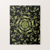 Groene en zwarte natuur hypnose fractal legpuzzel (Verticaal)