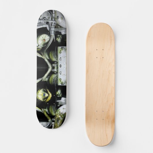 Groene engine skateboard (Voorkant)