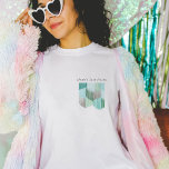 Groene Fiesta Moderne Fringe Bachelorette Party T-shirt<br><div class="desc">Dit moderne randontwerp geeft een speelse knipoog naar fiesta of de chicste soirée van hen allemaal! De kleuren zijn levendig,  speels en uitnodigend met de juiste mate van verfijning.</div>