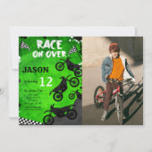 Groene fiets verjaardag foto uitnodiging (Voorkant)