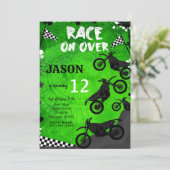 Groene fiets verjaardagsuitnodiging kaart (Staand voorkant)