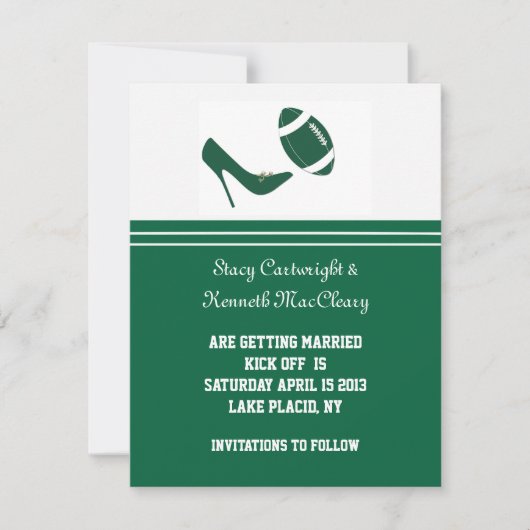 Groene Football bruiloft bespaart de datum aankond Kaart (Voorkant)