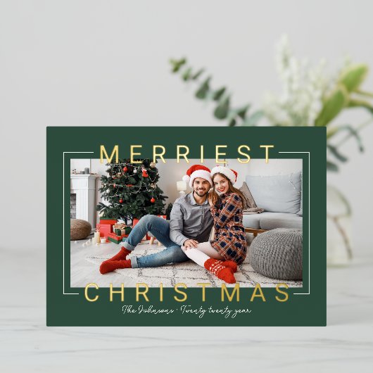 Groene foto van Merriest Modern Gold Text Folie Feestdagenkaart (Staand Voorkant)