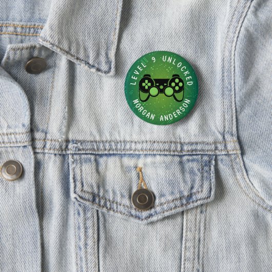 Groene gamerniveau niet-vergrendelde verjaardag ronde button 5,7 cm (In situ)