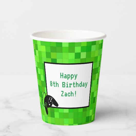 Groene gamerpixels | Aangepaste geboortedag Papieren Bekers (Achterkant)