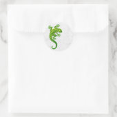 Groene gekko klimmen op een witte muur ronde sticker (Tas)
