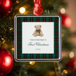 Groene geruite teddybeer eerste kerst metalen ornament