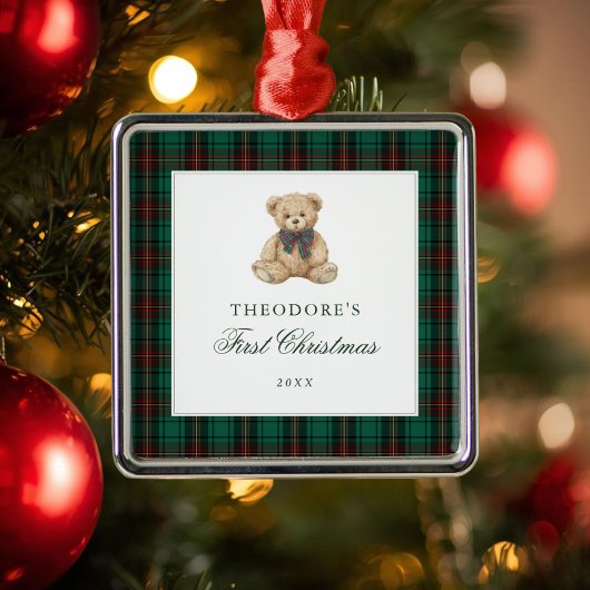 Groene geruite teddybeer eerste kerst metalen ornament