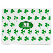 Groene Glitterende Klavertjes Monogram St. Patrick Groot Cadeauzakje (Voorkant)