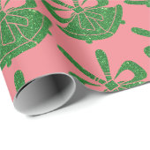 Groene glitterschellen op roze kerstfeest cadeaupapier (Rol Hoek)