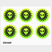 Groene gloed ruimte buitenaards hoofd ronde sticker (Vel)