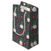 Groene Gnome Kerstboom Ornamenten Patroon Klein Cadeauzakje (Voorkant Gekanteld)