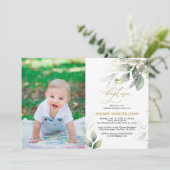 Groene & Gouden Eucalyptus Foto Doop Uitnodiging (Staand voorkant)