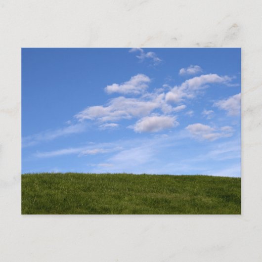 Groene gras en blauwe hemel briefkaart (Voorkant)