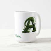 Groene Grastuin Letter A met Voetbal Koffiemok (Voorkant rechts)