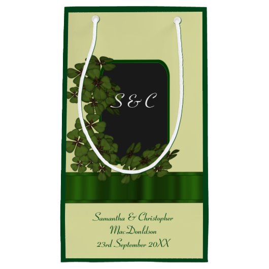 Groene Ierse shamrock gepersonaliseerde bruiloft Klein Cadeauzakje (Voorkant)
