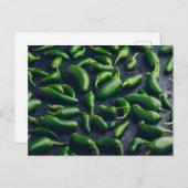 Groene Jalapeno Peppers op concrete achtergrond Briefkaart (Voorkant / Achterkant)