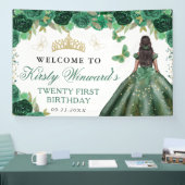 Groene jurk Donkere huid Prinses Bloemen Verjaarda Spandoek (Beurs)