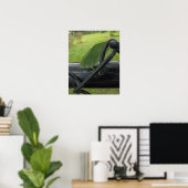 Groene Katydid op Zwarte Omheining Poster (Thuiskantoor)