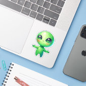 Groene Kawaii Alien Sticker (Laptop met iPhone)