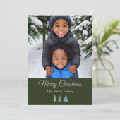 Groene kerstboom gepersonaliseerde foto feestdagenkaart (Staand voorkant)