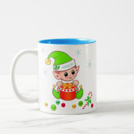 Groene kerstelf, sneeuwvlokken & kerstballen tweekleurige koffiemok