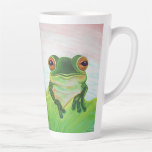 Groene kikker die zich in de vijver bevindt latte mok