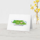 Groene kikker op Lily Pad Verjaardag Kaart (Gele Bloem)