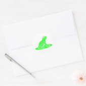Groene kikker op wit ronde sticker (Envelop)