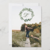 Groene Klassieke Krans Monogram Twee Foto Feestdagenkaart (Achterkant)