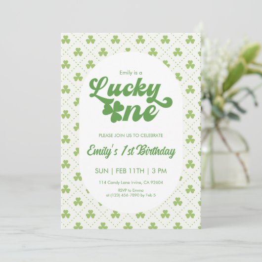 Groene Klaver Lucky One Eerste Verjaardag Kaart (Staand voorkant)