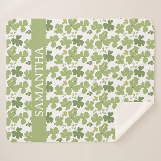 Groene Klaverblad St Patrick Day Aangepaste naam Sherpa Deken (Voorkant (horizontaal))
