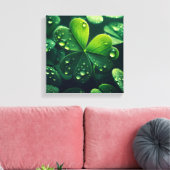 Groene klaverbladeren met waterdruppels - canvas afdruk (Insitu (Woonkamer))