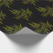 Groene knoppen op zwart, speciaal opvulpapier cadeaupapier (Hoek)