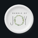 Groene krans bundel van Joy Neutral Baby shower Papieren Bordje<br><div class="desc">Baby showers papieren borden met een afbeelding van een groene krans verwerkt in de zin "bundle of joy".</div>
