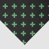 Groene kruisstiften op zwart tissuepapier (Detail)