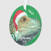 Groene leguaan in kerstmuts Ornament (voorkant)