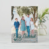 Groene Letterde Feliz Navidad Foto Kerst Kaart (Staand voorkant)