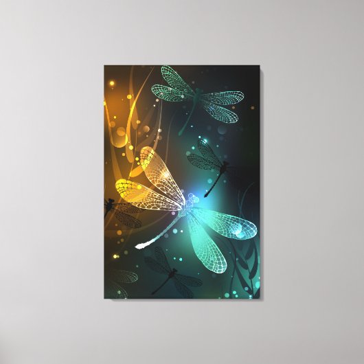 Groene lichtgevende libel vlucht canvas afdruk (Voorkant)