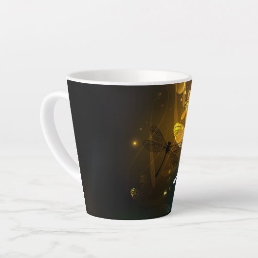 Groene lichtgevende libel vlucht latte mok (Linkerhoek)