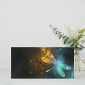 Groene lichtgevende libelvlucht bedankkaart (Staand voorkant)