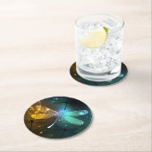 Groene lichtgevende libelvlucht ronde kartonnen onderzetter (Insitu)