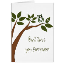 Groene liefdeskieuwen in bomen