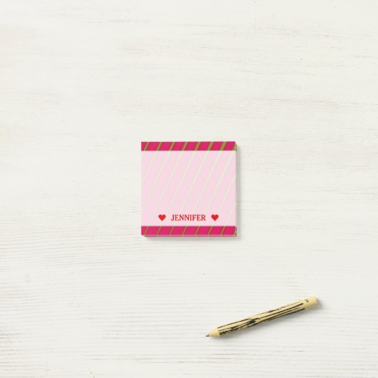 Groene lijnen op Crimson Pattern & de Nota van de  Post-it® Notes (Op bureau)