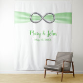 Groene lint zilveren oneindigheids trouw achtergro wandkleed (In situ)