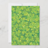 Groene Lucky Charm klaver shamrock uitnodiging (Achterkant)