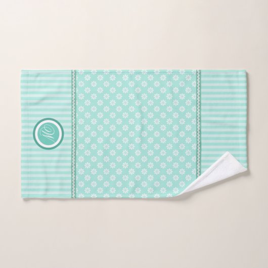 Groene Mint Daisies en Stripes Monogrammed Bad Handdoek (Handdoek)